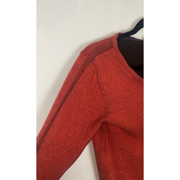 WLS Red Cotton Silk Knit Top Button Tab Sleeves Women’s Size L Preowned - Picture 2 of 11